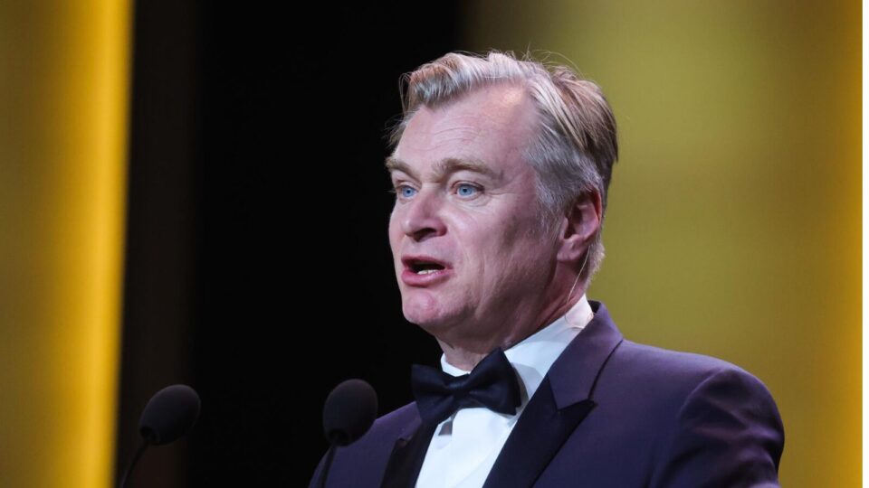 O mastro, a graça e a caverna: Christopher Nolan é um construtor de catedrais