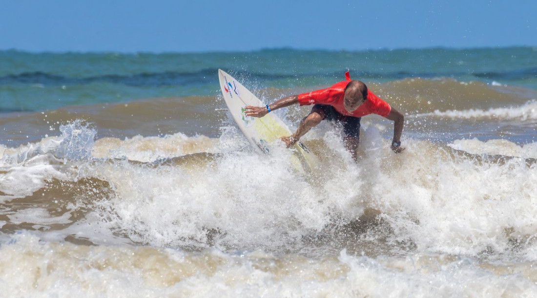 Surf Brasil Master 2026 movimenta esporte e turismo em Sergipe