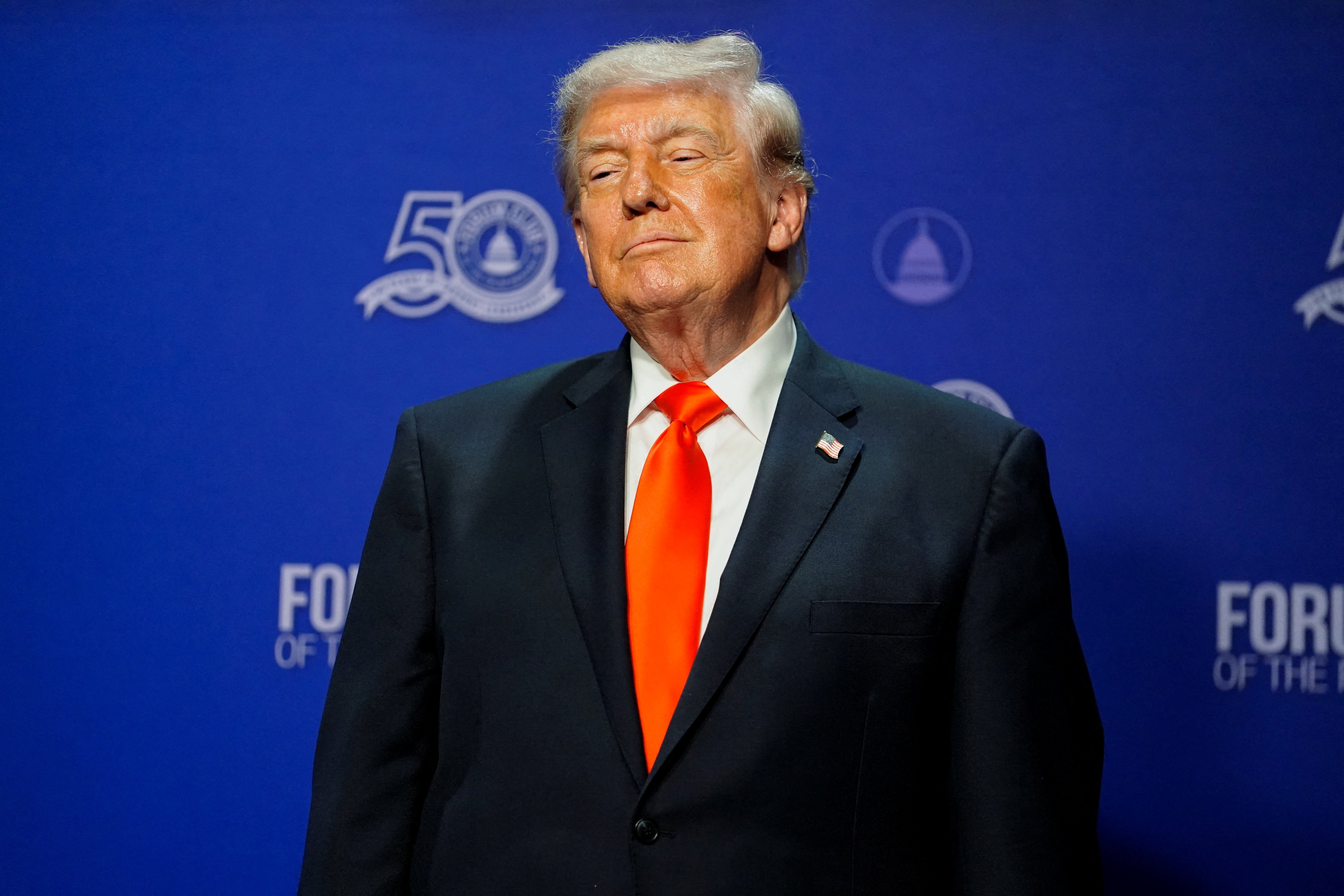 'Visto de Ouro' de Trump para atrair estrangeiros ricos é um fracasso