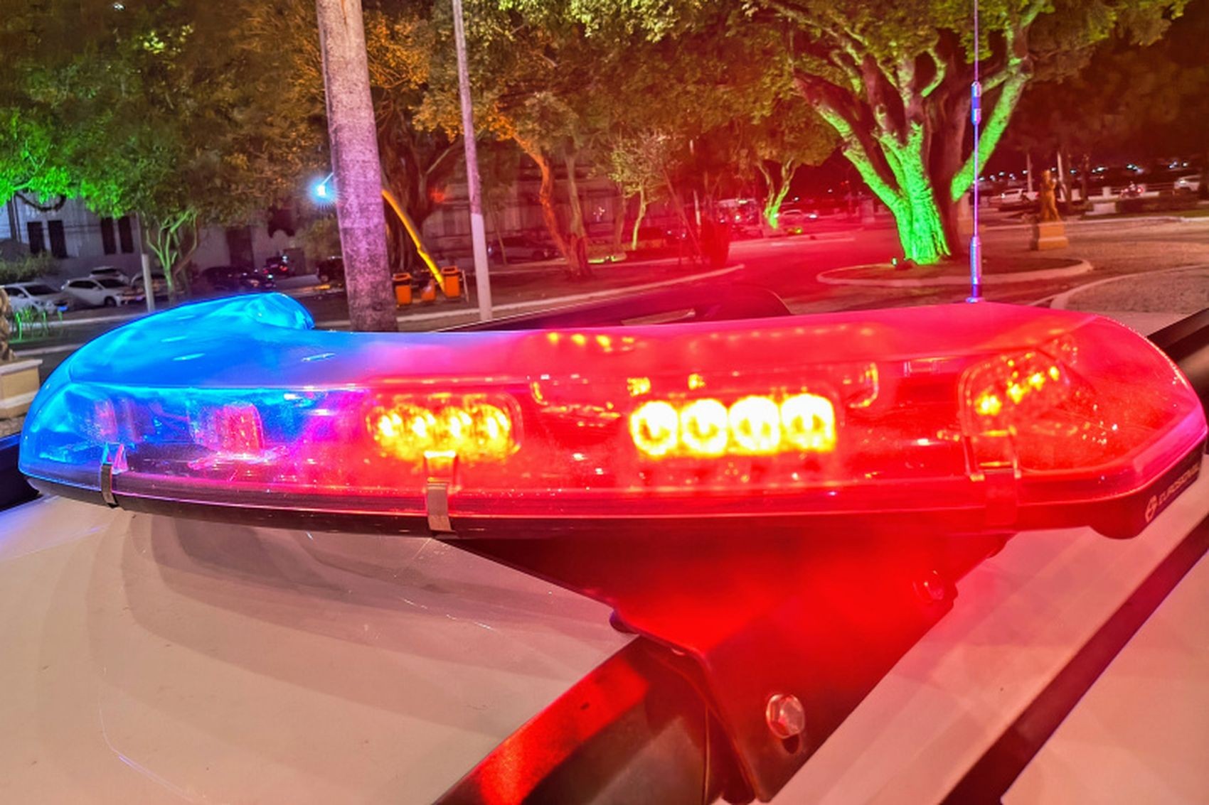 Homem tenta matar ex-companheira e filho dela de 7 anos em Nossa Senhora da Glória