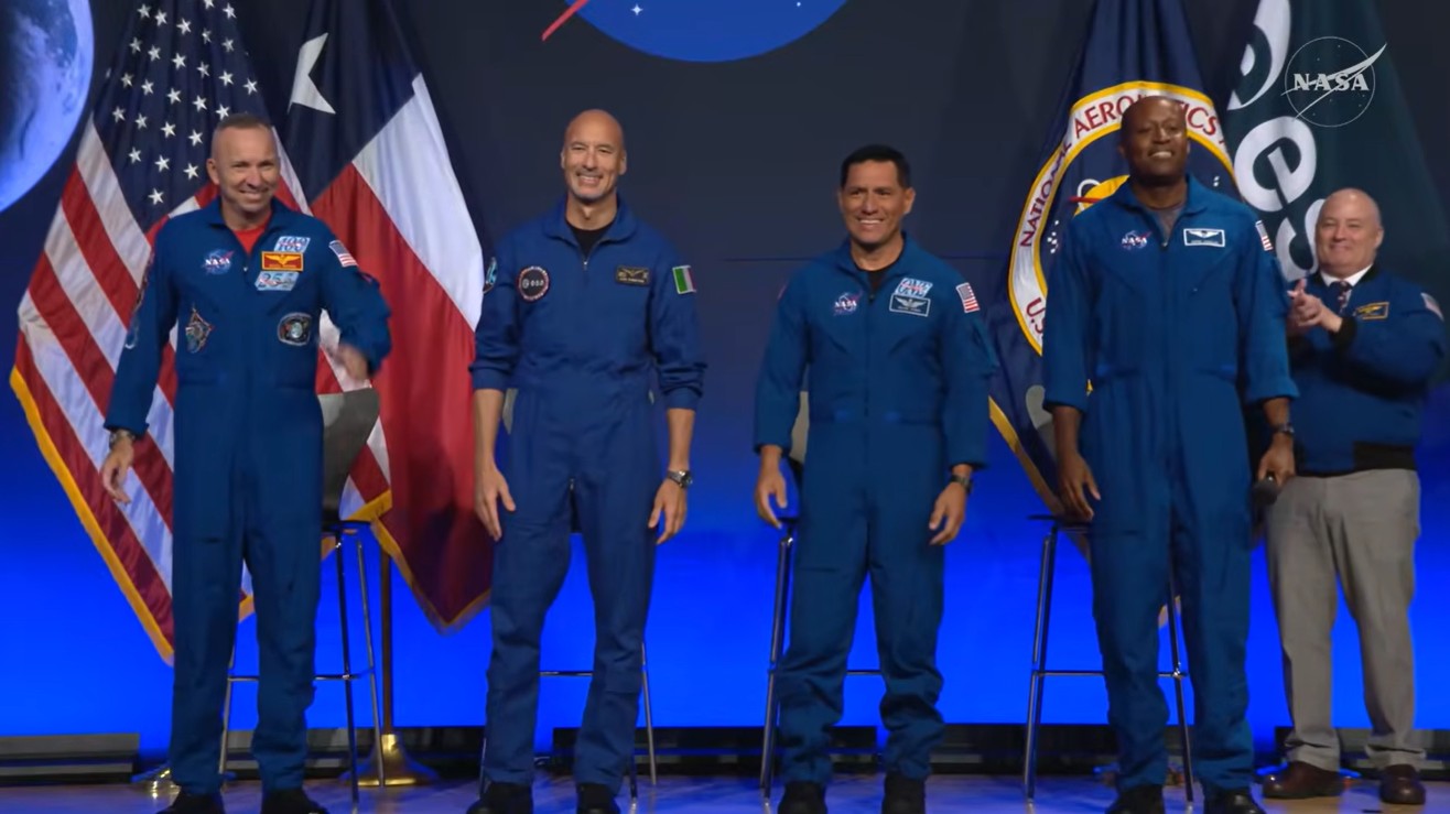 Chefe da Nasa defende tripulação da missão Artemis III, composta apenas por homens