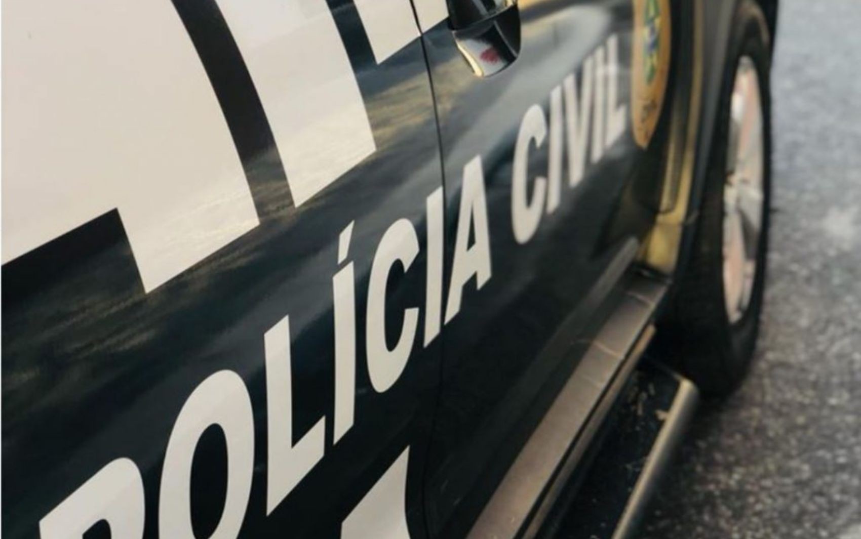 Mulher é presa suspeita de tentar matar companheiro com golpes de facão no interior de Sergipe